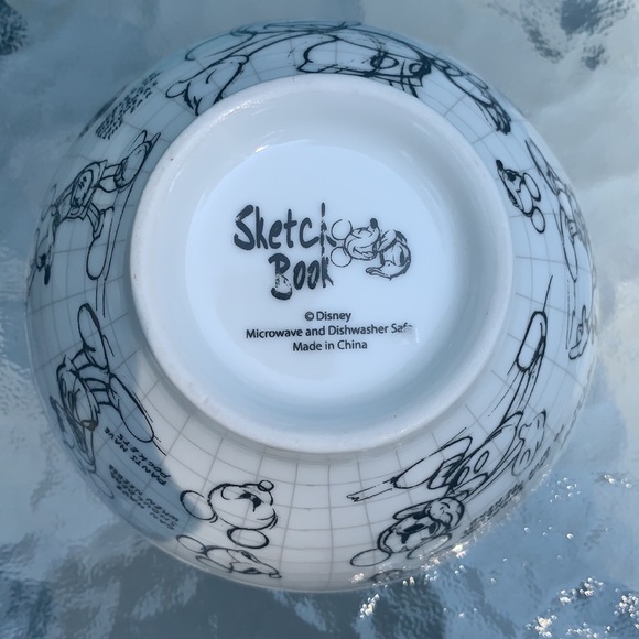 New Disney Sketchbook Mikey Mouse small Bowl - Picture 6 of 6